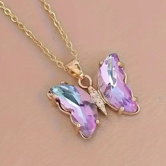 Fashion Style Gradient Butterfly Pendant Necklace for Women ( 1 Pc ) - Picture 3 of 14
